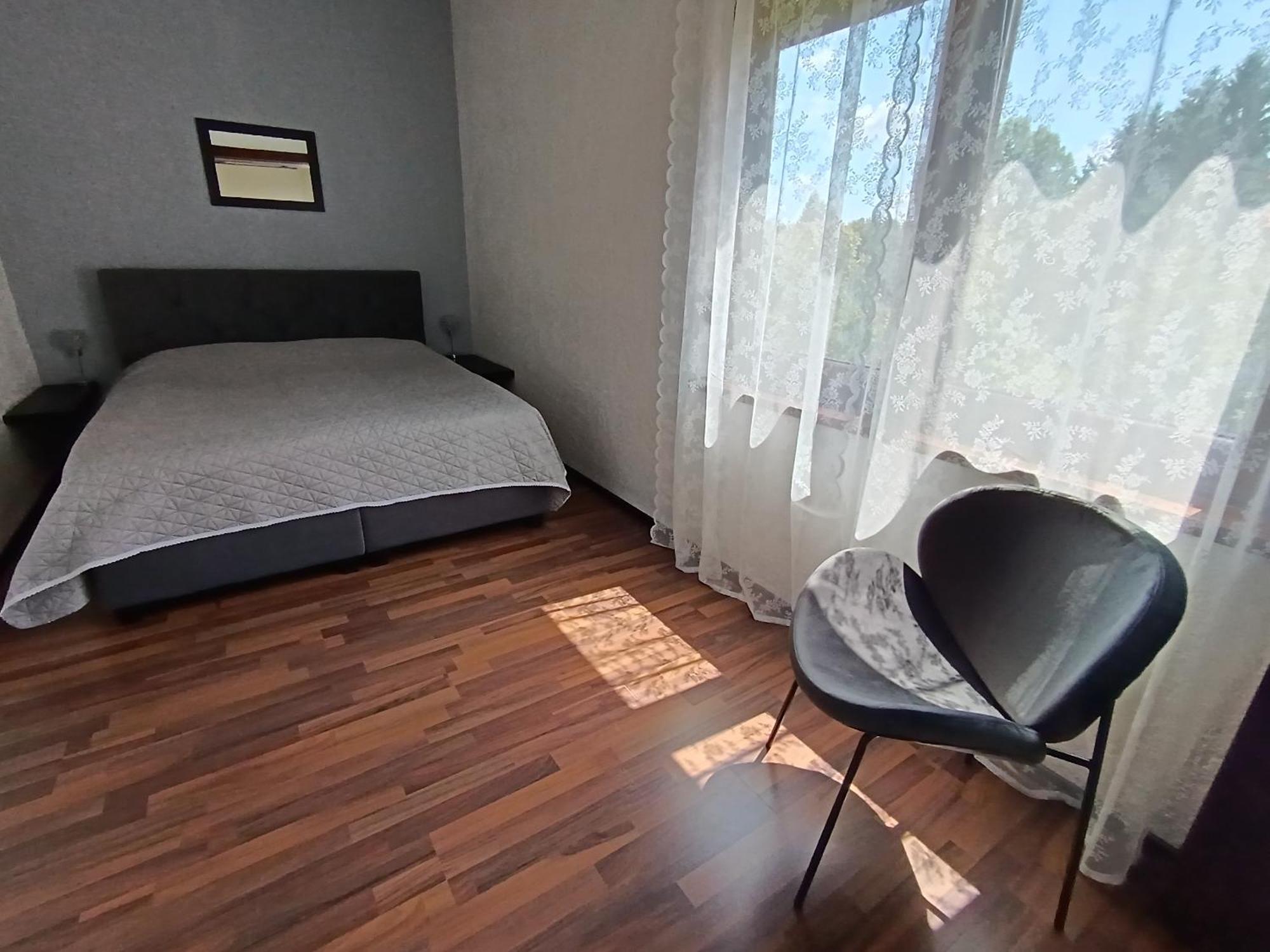 Apartman Thea Gomirje מראה חיצוני תמונה